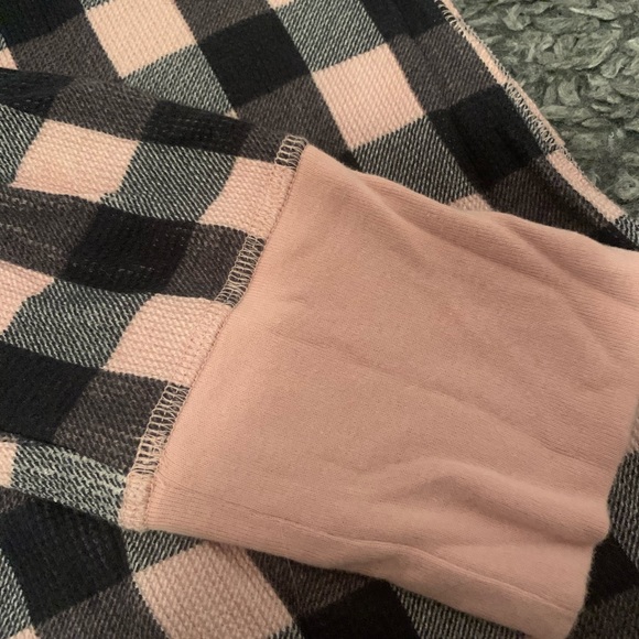 Victoria’s Secret Checkered Long Sleeve PJ Top - Picture 5 of 6